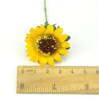 300pcs/lot 4 cm Mini Svile Sončnično Umetno Šopek rož Za Dom Poročni Avto Dekoracijo DIY Scrapbooking Obrti Ponaredek cvetje