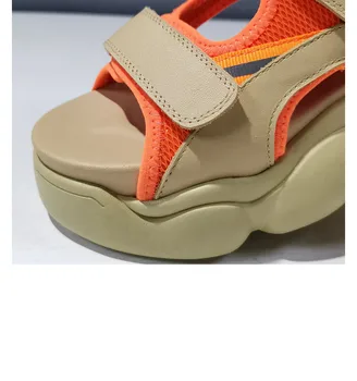 Debelo dno sandali ženske poletje 2021 novo barvno ujemanje Velcro muffin prosti čas, šport očka Roman čevlji