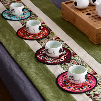 Kitajski Style10pcs Krog Vezene Tkanine, Coasters Letnik Etnične Cvetlični Motiv Teacup Mat Jedilno Mizo Placemat Pokal Preproge, Blazine