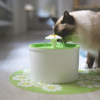 Najboljši 1.6 litrski pet razpršilnik vode vodnjak za mačke 2021 hišne ljubljenčke doma, S Pobudo za izmenični Tok s filtrom in mat