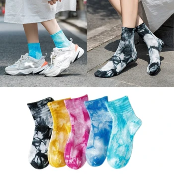Tie-dye nogavice ulica ins trend nogavice novo gradient barve moških in žensk priložnostne športne nogavice dihanje znoj nogavice smešno darilo