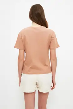 Trendyol Natisnjeni Semifitted Pletene T-Shirt TWOSS21TS3641