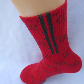 Velikost:Ena size36-45 2020The Nove zimske Trendy modni Tremolo Neto rdeče Moški in ženske nogavice nevtralno Skate nogavice brezplačna dostava
